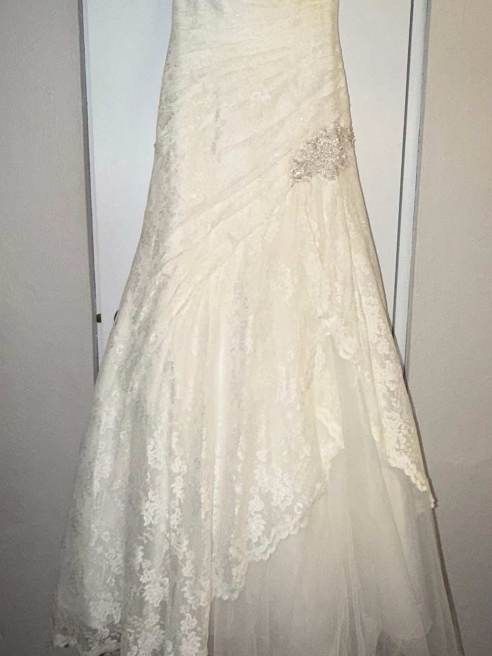 David's Bridal Ivory Lace A-Line Wedding Dress with Beaded Detail